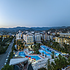 Hedef Resort & Spa